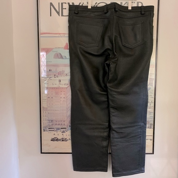 Mens leather motorcycle pants, beautiful leather, lined size 40” x 28” - Picture 4 of 11